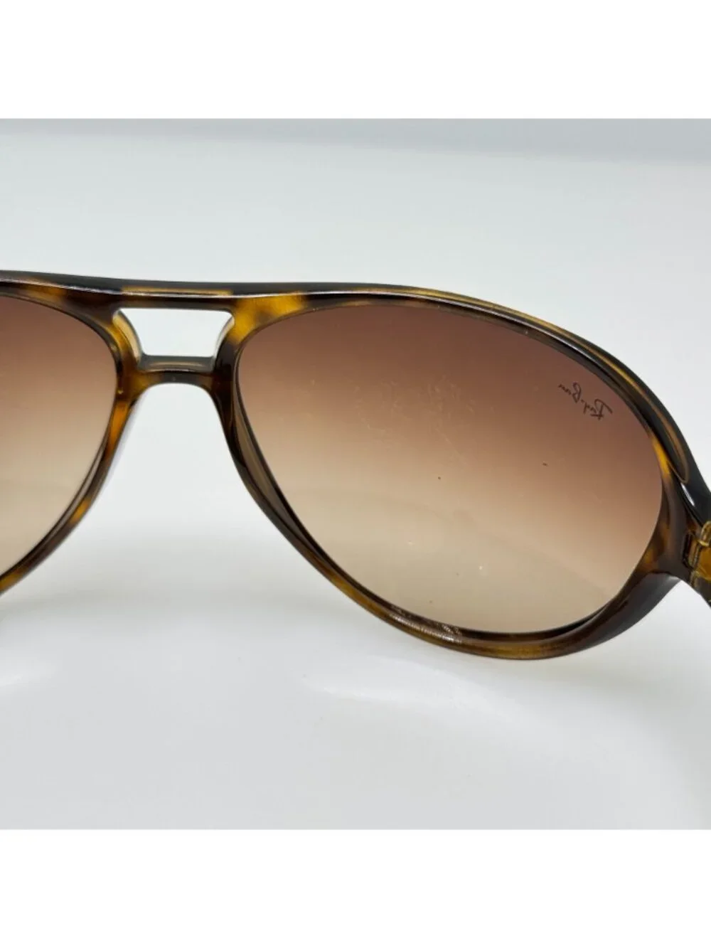 Ray Ban Sunglasses RB 4090 710/13